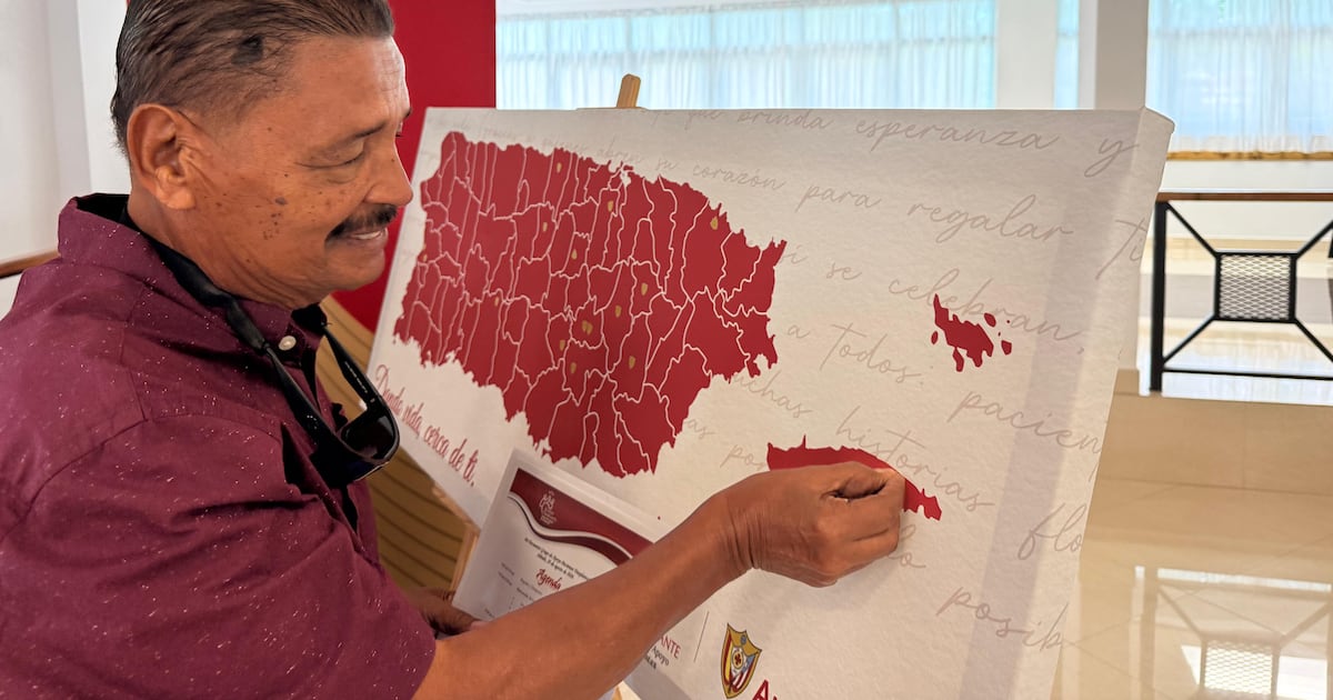 One hundred transplant patients gather in Orocovis: a guide to registering as an organ donor in Puerto Rico