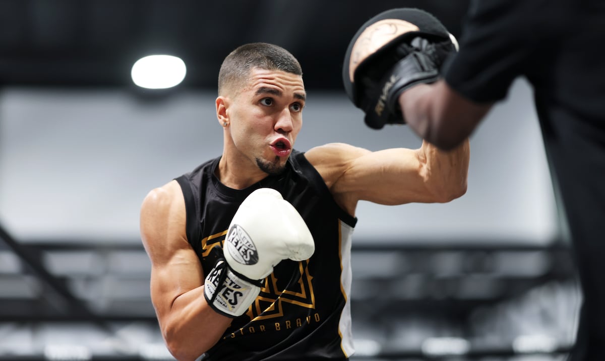 Nestor Bravo Chases the Crown: Arecibo Fighter Challenges 'Pitbull' Cruz Saturday for the WBC Interim Belt