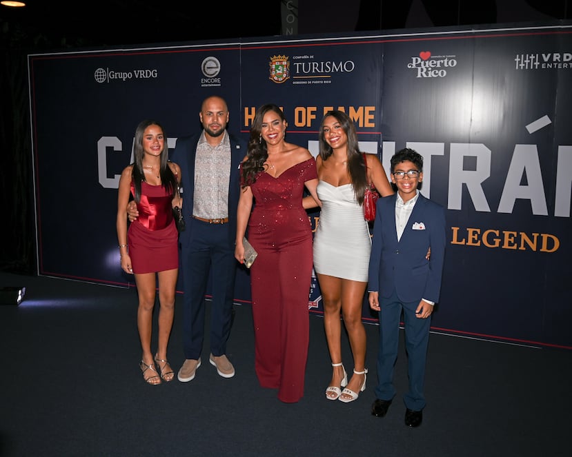 Puerto Rico Celebrates Carlos Beltran with Surprise Party After Hall of Fame Induction