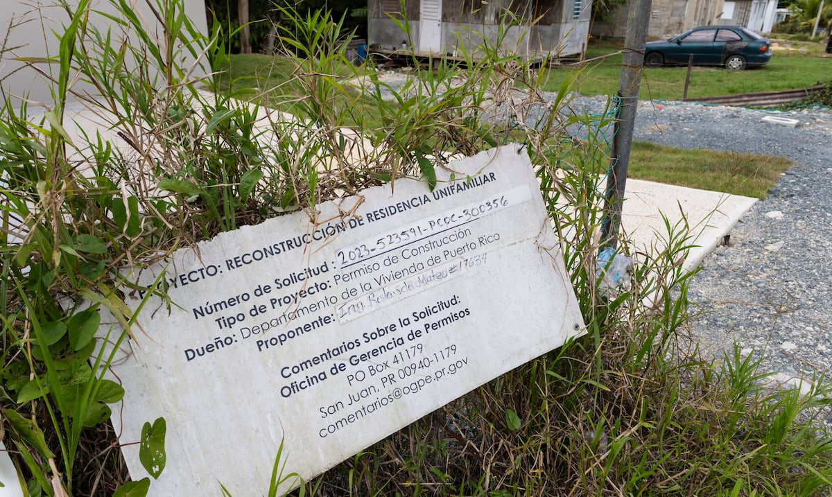 Housing Dept. revokes reconstruction approvals in Villa Esperanza, Toa Alta -- mayor secures case-by-case review