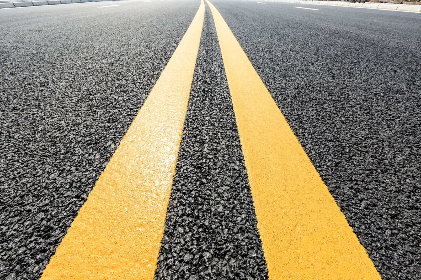 Now law: municipalities can repair streetlights on Puerto Rico roads and highways